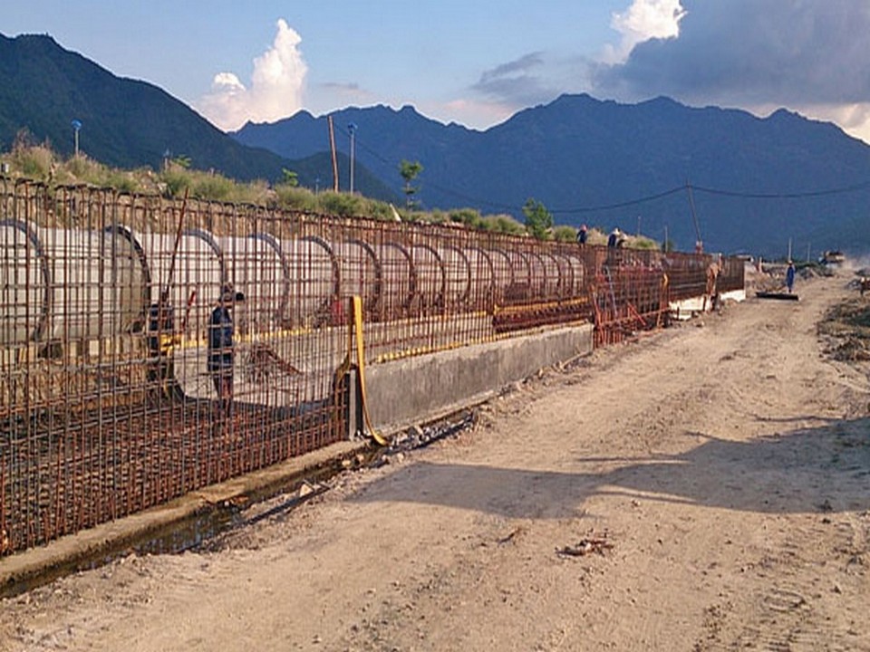 Cot thep cong hop Duong 28.jpg